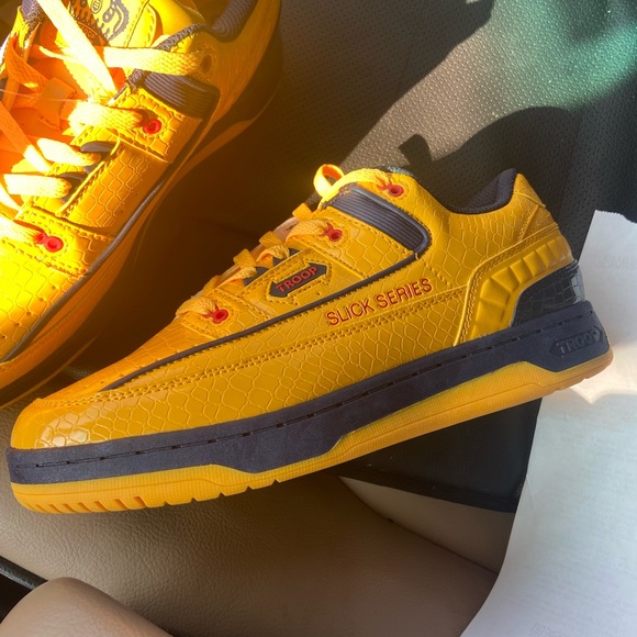 Troops - Picture 2 of 6